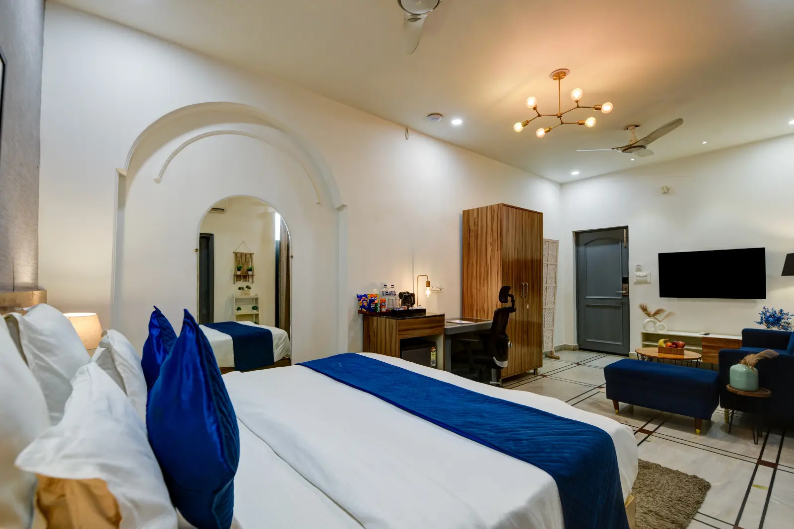 Suite living area at Gallivanto Inn Rohini