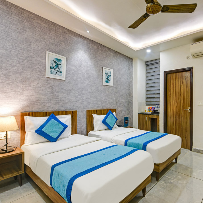 Budget Twin Room at Gallivanto Inn