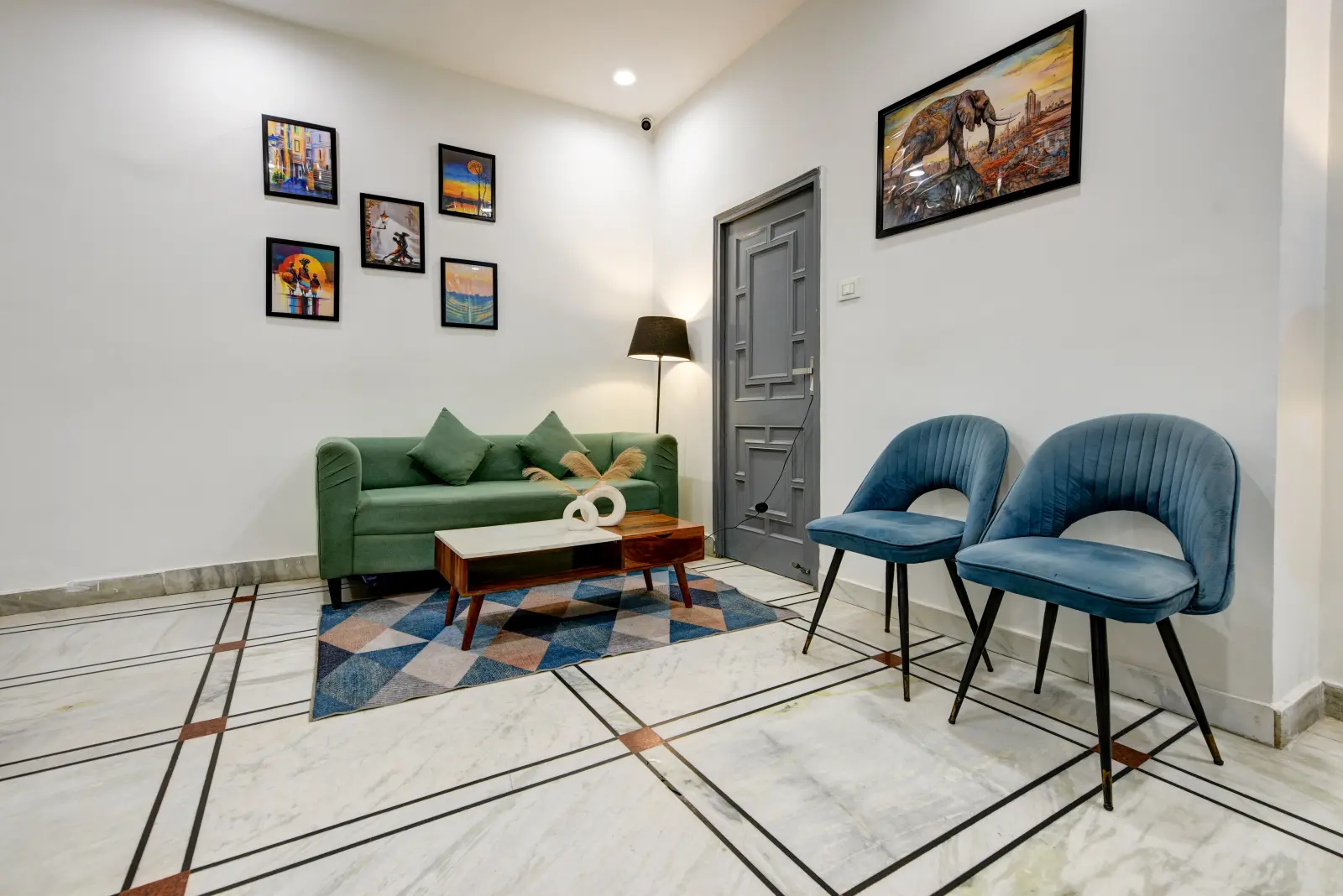 Gallivanto Inn Rohini gallery photo